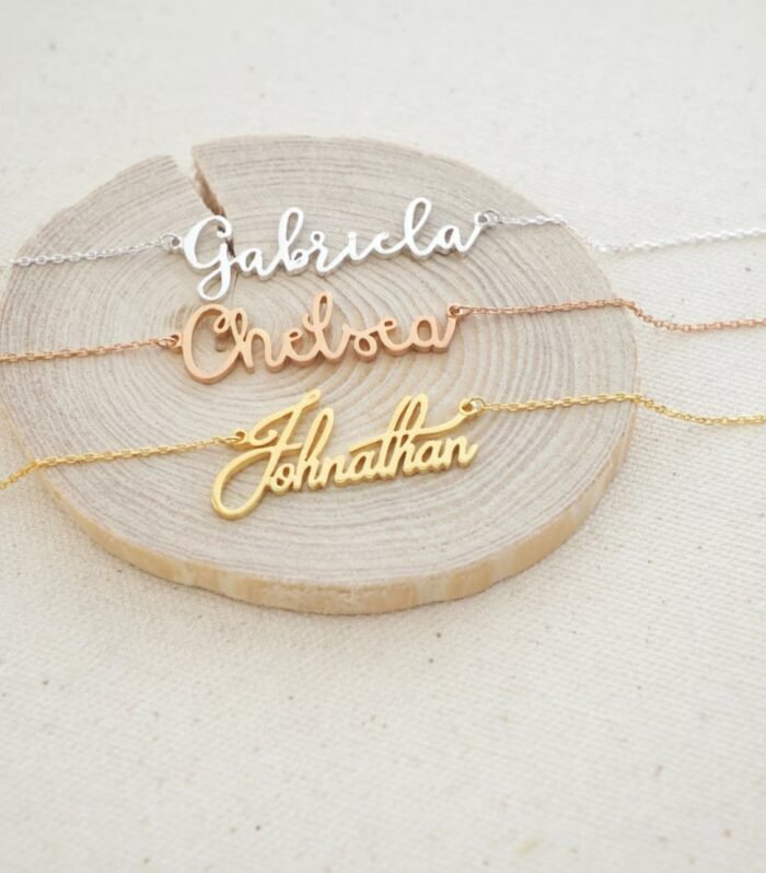 Dainty Personalized Name Necklace